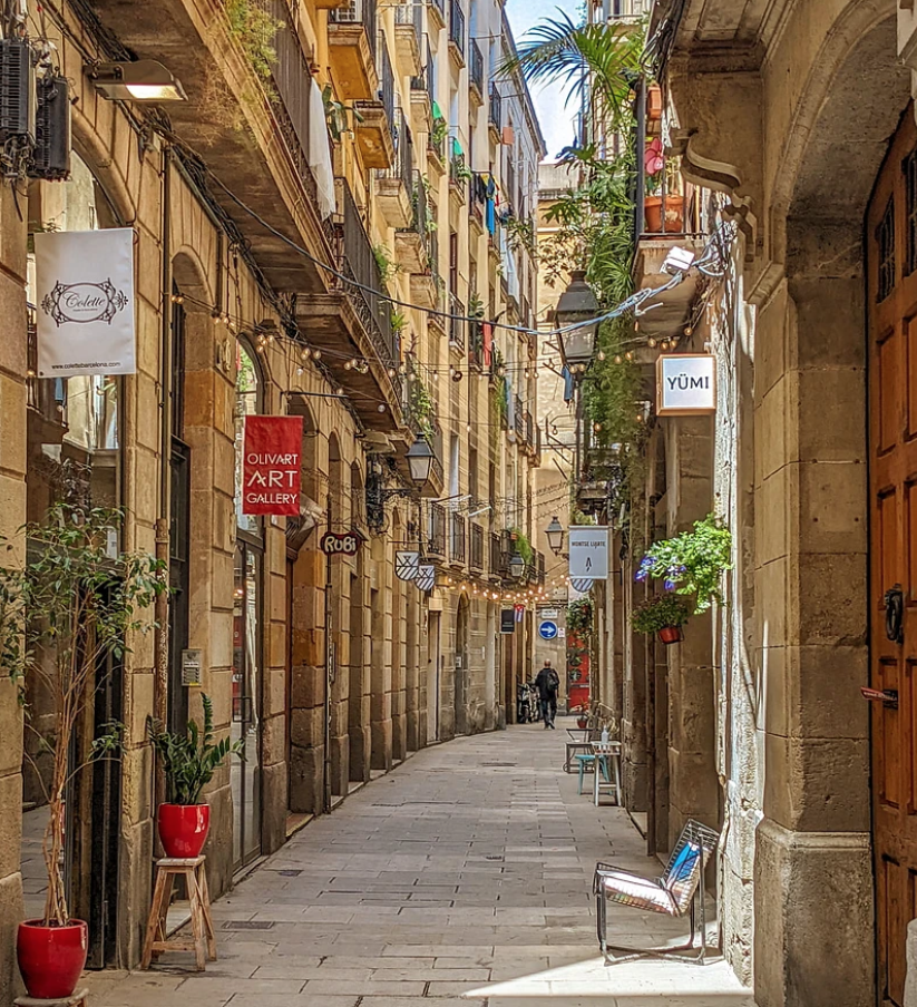 Seaside Barcelona, Local Flavors & a Farewell Celebration